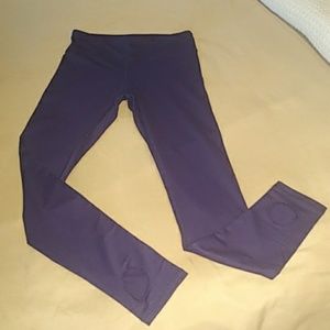Yoga. Ladies. Stirrup Leggings. Blue. L
